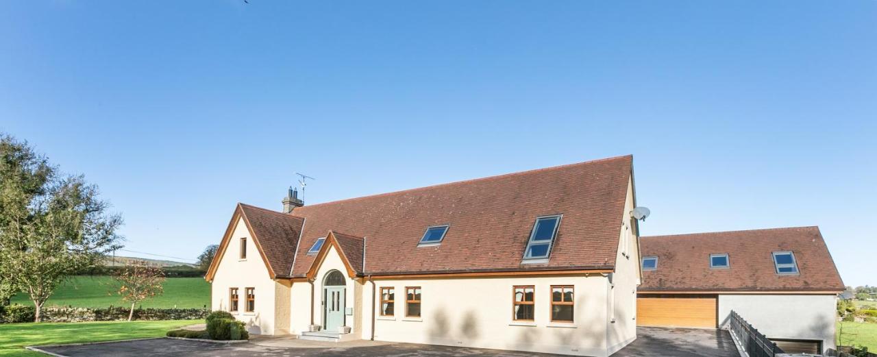 Tollyrose Country House Нюкасъл Екстериор снимка