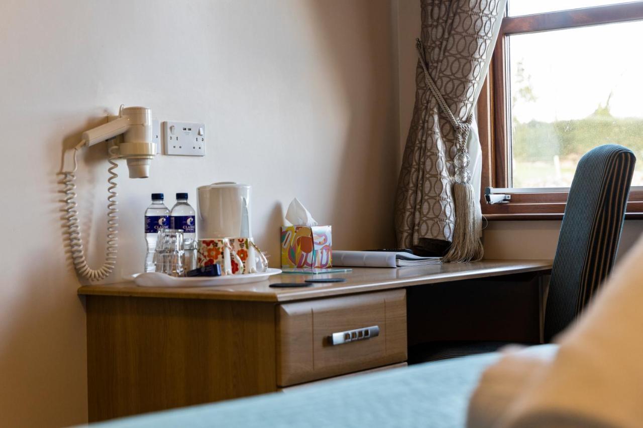 Tollyrose Country House Нюкасъл Екстериор снимка