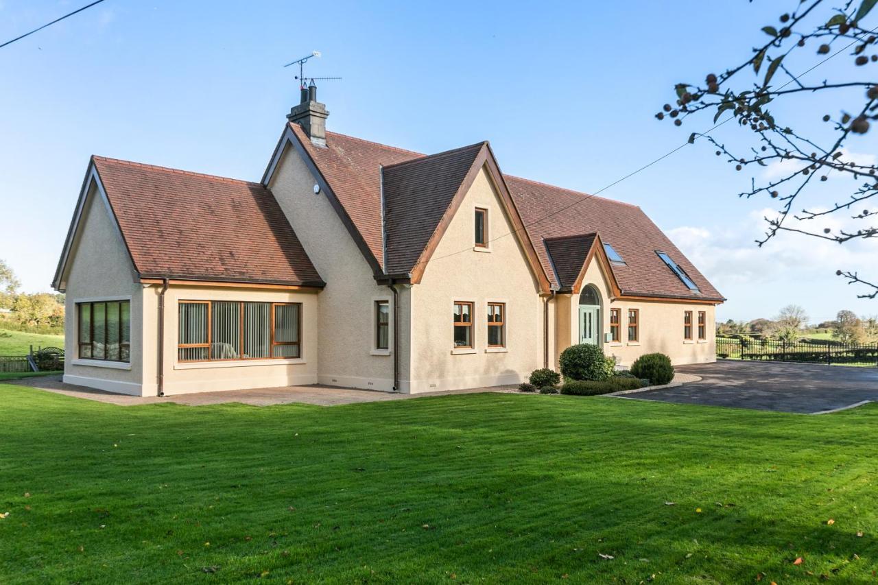 Tollyrose Country House Нюкасъл Екстериор снимка